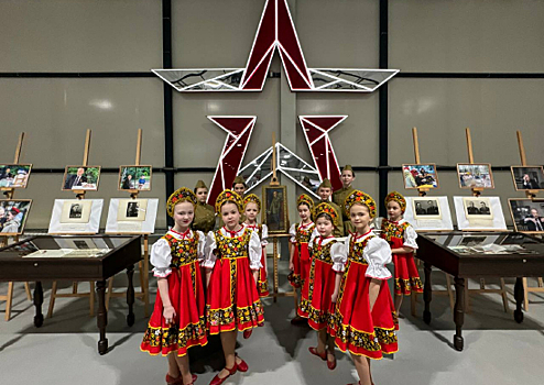 В центральном парке «Патриот» открылась выставка «Легенда авиации – генерал-полковник В.В. Решетников»