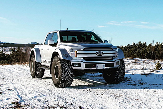 Посмотрите на безумный Ford F-150 Arctic Trucks на 44-дюймовых колёсах