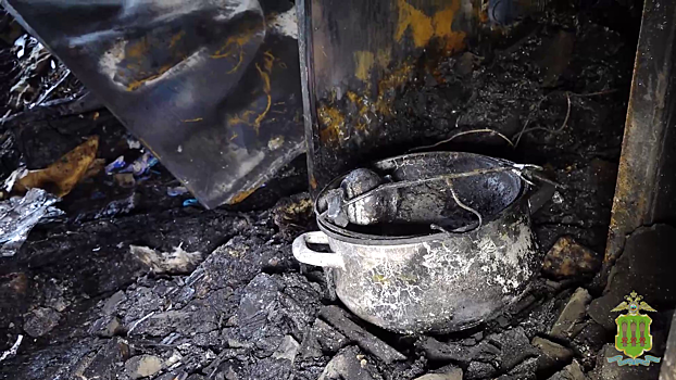 В Пензе сотрудники патрульно-постовой службы эвакуировали 20 человек из горящего общежития