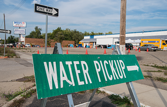 Против властей города Флинта подан иск за повышение цен на воду
