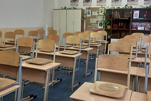 Учеников аварийной школы в российском городе перевели на дистант