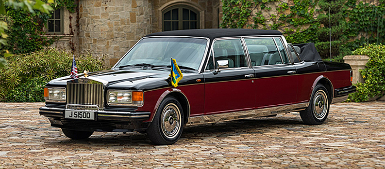 От ландоле до хот-рода: Топ-5 лучших автомобилей-подарков на Рождество