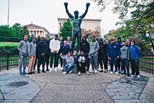 Игроки «Миннесоты» посетили «Ступени Рокки» в Филадельфии