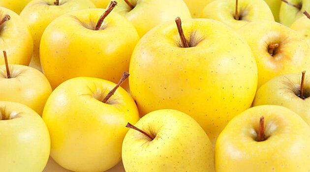 Яблочные косточки угрожают здоровью людей