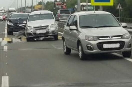 На Нежинском шоссе в тройном ДТП пострадали двое взрослых и ребенок