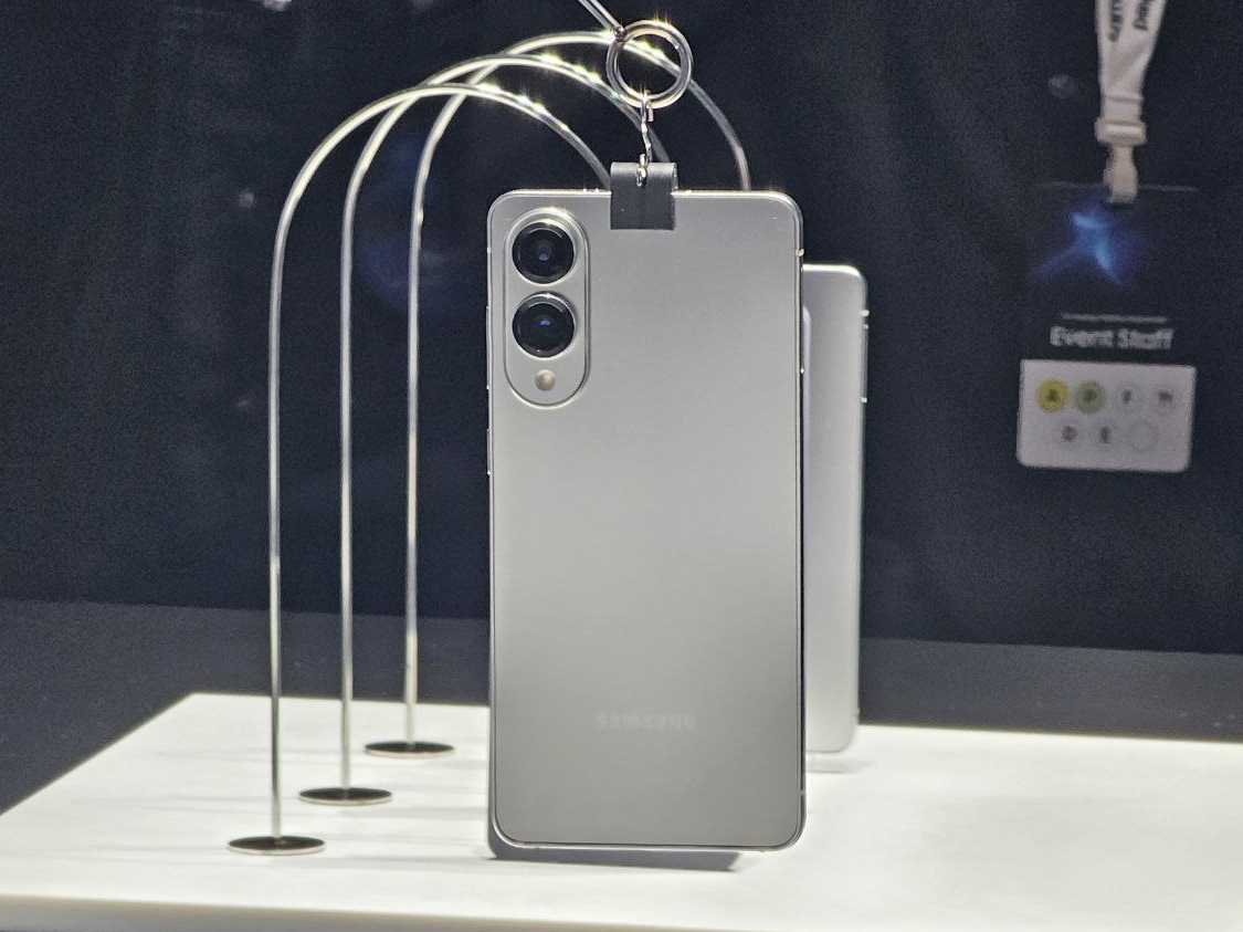 Слух: Samsung полностью отказалась от Galaxy S26 Edge и скоро свернёт производство S25 Edge