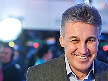 Студенческий брак и роковая любовь: женщины Алексея Пиманова