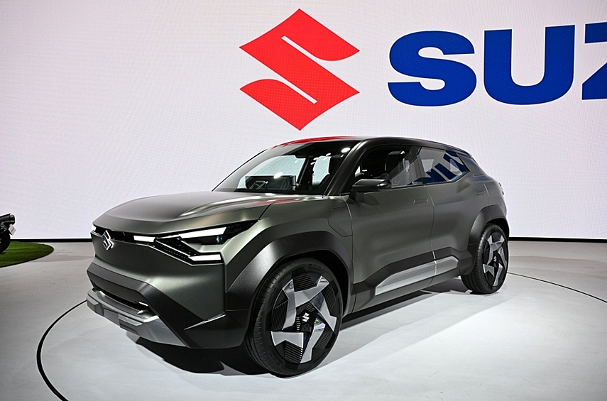 Suzuki eVX. На стенде Suzuki показывали первый электромобиль марки — компактный кроссовер eVX. Между тем, мировая премьера машины состоялась ещё в минувшем январе на автосалоне в индийском Дели — что вполне отражает текущие приоритеты марки. Серийное производство электромобиля должно стартовать в 2025 году.