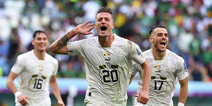 Сербия стала первой командой в истории ЧМ, забившей два мяча в добавленное к первому тайму время