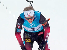 Биатлонист Тарьей Бё выиграл масс-старт на этапе Кубка мира, Матвей Елисеев финишировал шестым