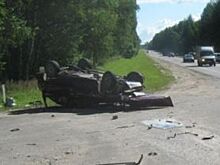 Трое пассажиров «Лады», включая двух подростков, пострадали из-за автоледи