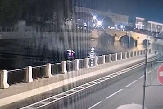 "Она была жива": страшные подробности гибели девушки в утонувшем Porsche