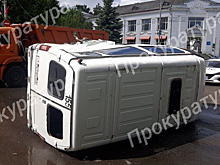 Микроавтобус с пассажирами перевернулся в Тульской области