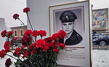 В Курской области в честь погибшего в СВО 19-летнего Владислава Борецкого открыли стелу