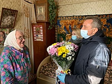 Представители Совета ветеранов и администрации Щаповского поздравили юбиляра