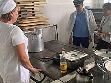 В Курске работники прокуратуры проверили школьные столовые