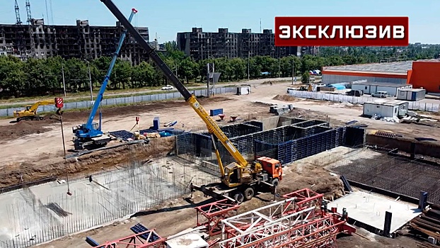 Фундамент благополучия: строительные работы в освобожденном Мариуполе показали с коптера