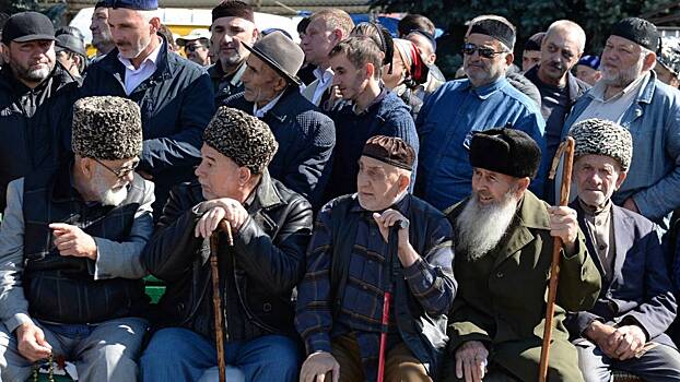 От совета старшего голова не заболит: откуда на Кавказе уважение к старшему поколению