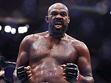 Босс PFL Дэвис заявил, что готов заплатить Джонсу $50 млн за поединок с Нганну