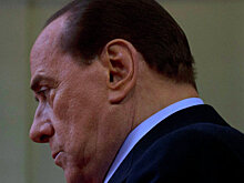 Берлускони приговорили к трем годам тюрьмы