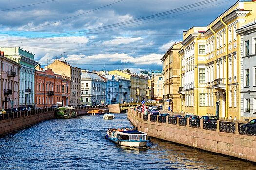 Названы лучшие города России для семейных экскурсий