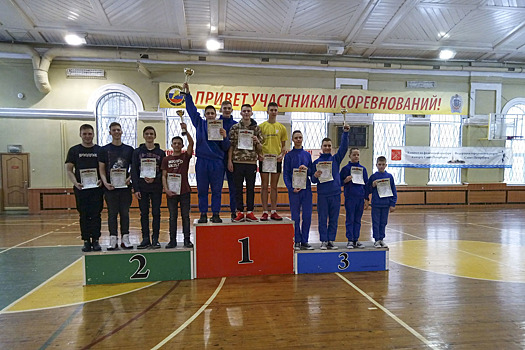 Команда Санкт-Петербургского КВК заняла третье место в городских соревнованиях по городошному спорту