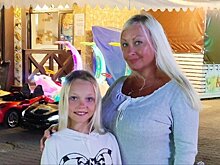 «Успокойтесь, со мной все нормально, а уж тем более с Ленусей». Мама Костылевой записала обращение к болельщикам