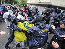 В Тбилиси назревает полноценная цветная революция, Москва пока наблюдает