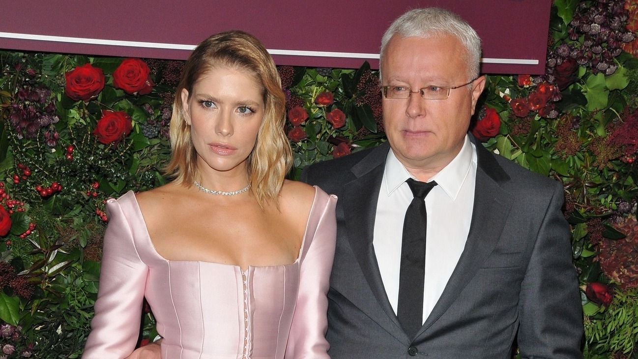 Новый избранник перминовой. Новый избранник перминовой. Новый избранник перминовой. Новый избранник перминовой. Перминова с мужем.