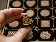 Нарколог предупредил об опасности алкогольных конфет