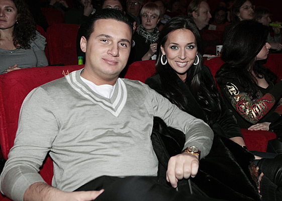 Орыс тілінде түкті әйелдердің бөксесі бар онлайн порно көру.