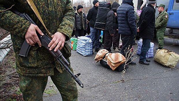 Власти ДНР передали Киеву 13 заключенных