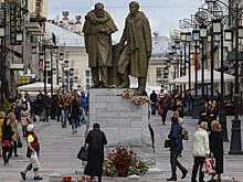 МХТ заявил о внеочередном сборе труппы