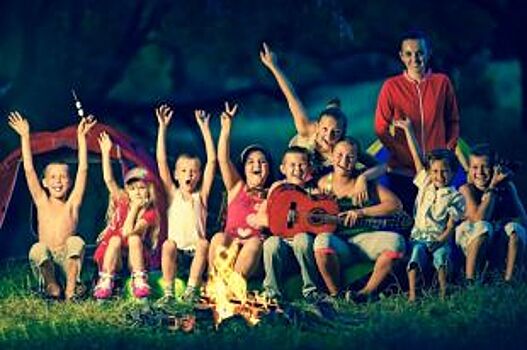 «Несолнечный берег». Как в Поморье проходит детская оздоровительная кампани