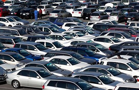 Ноябрьские продажи подержанных автомобилей в РФ показали преобладание 4-7-летних машин
