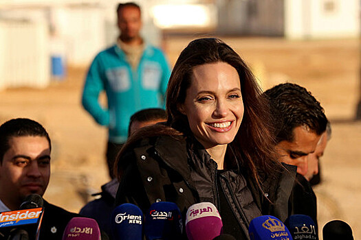 Анджелина Джоли поблагодарила власти Ирака за помощь сирийским беженцам