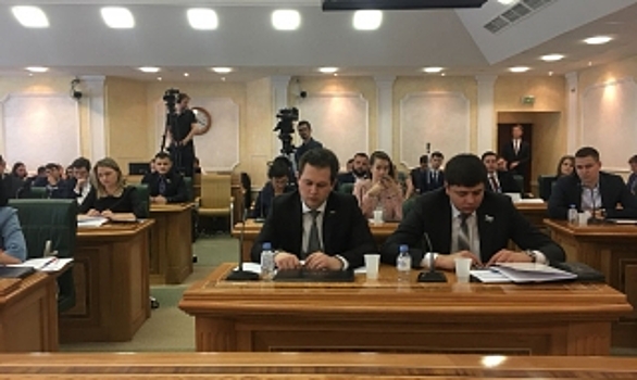 Молодые законодатели - молодым семьям. В поле зрения – жилье для молодых