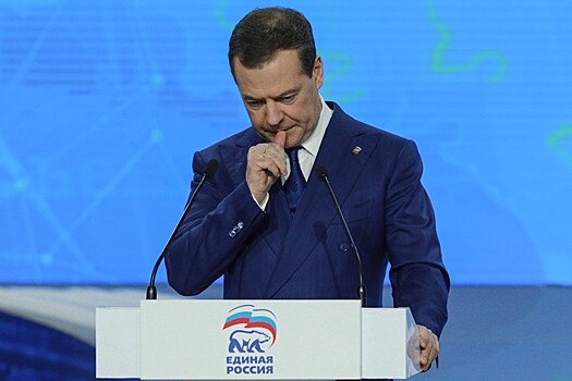 Кабмин направил 2,6 млрд руб. на привлечение частных клиник к помощи пенсионерам