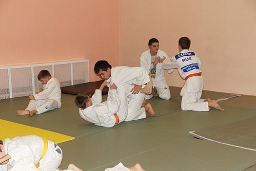 Объявлен дополнительный набор в секции боевых искусств школы № 2093