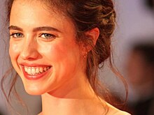 Одеться на свидание как Маргарет Куэлли