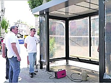 Старые остановки заменили на умные в Мелитополе