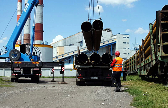 Первая партия труб для новой тепломагистрали пришла в Белово
