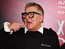 Дибров впервые высказался о скандале с расстегнутой ширинкой