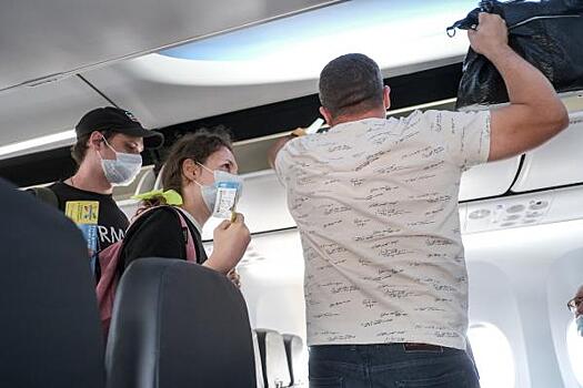 Две страны запретили полеты в Южную Африку из-за нового штамма коронавируса