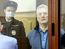 Экс-губернатор Сахалина разыгрывает кейс Фургала