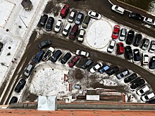 В Твери мужчина выпал с балкона и погиб