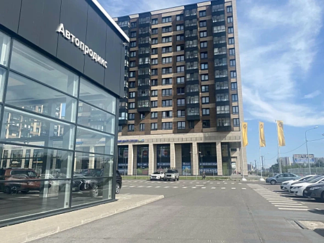 На месте салонов крупного петербургского автодилера может появиться жилой комплекс