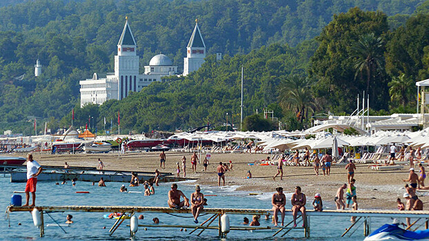 В Турции заявили о рекорде численности российских туристов в 2018 году