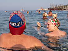 Глоток свободы: средний класс рвется за границу