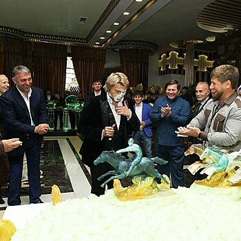 Кадыров опубликовал фото с измазанным тортом Басковым
